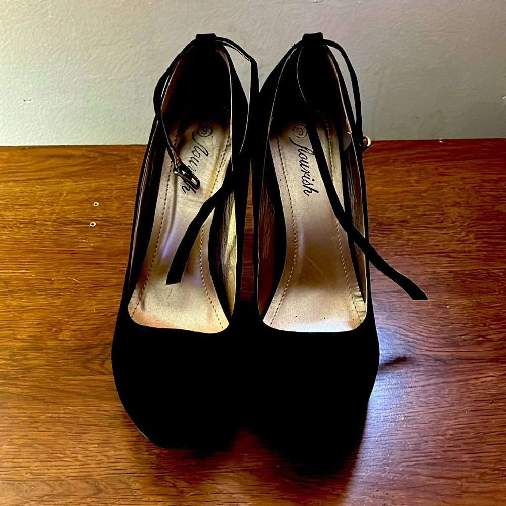 Black women heels